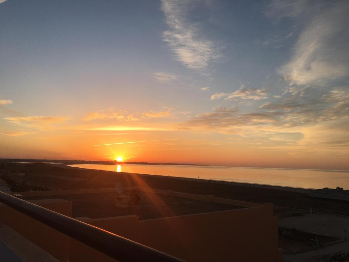 Blueview Apartment Lagos Bagian luar foto