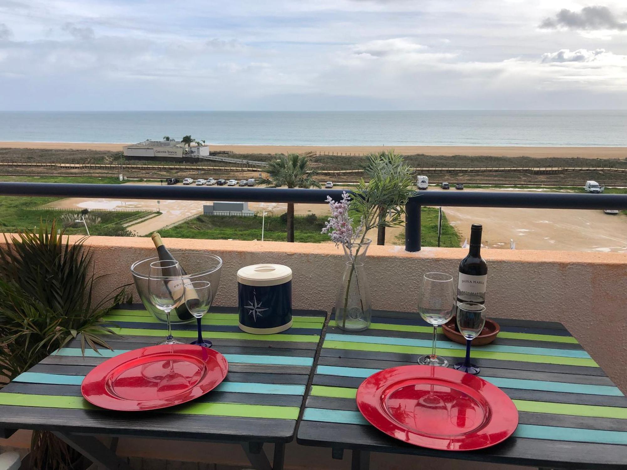 Blueview Apartment Lagos Bagian luar foto