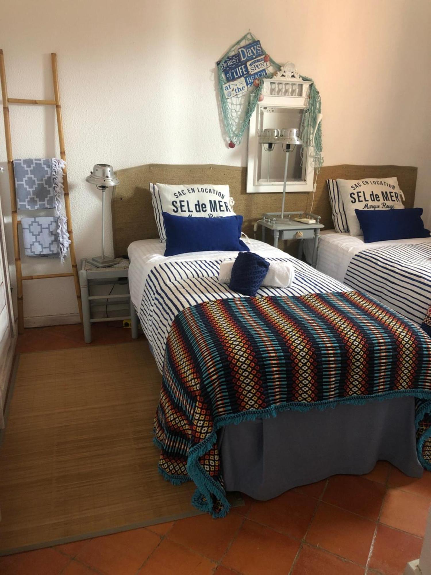 Blueview Apartment Lagos Bagian luar foto